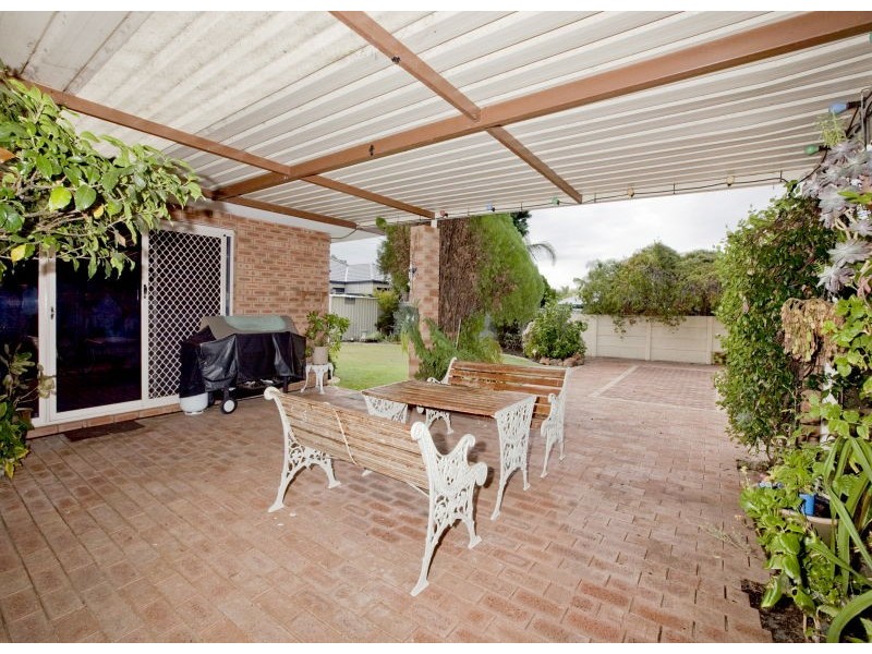 3 Madeleine Crt, North Lake WA 6163
