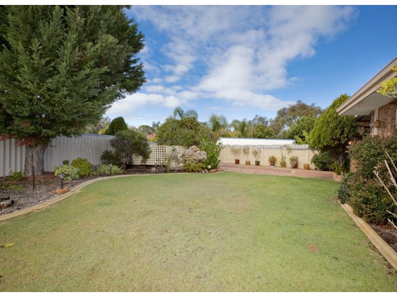 3 Madeleine Crt, North Lake WA 6163