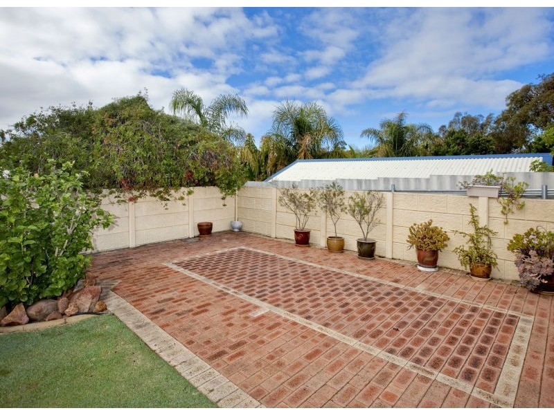 3 Madeleine Crt, North Lake WA 6163