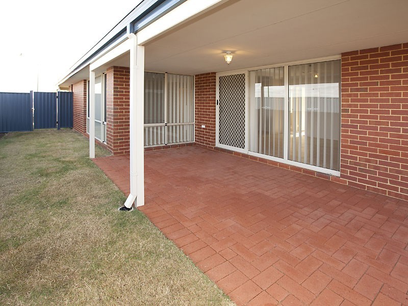 31 Portwine Ave, Byford WA 6122