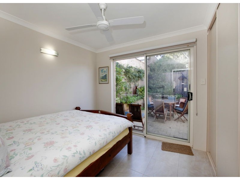 18 Yalgoo Ave, White Gum Valley WA 6162