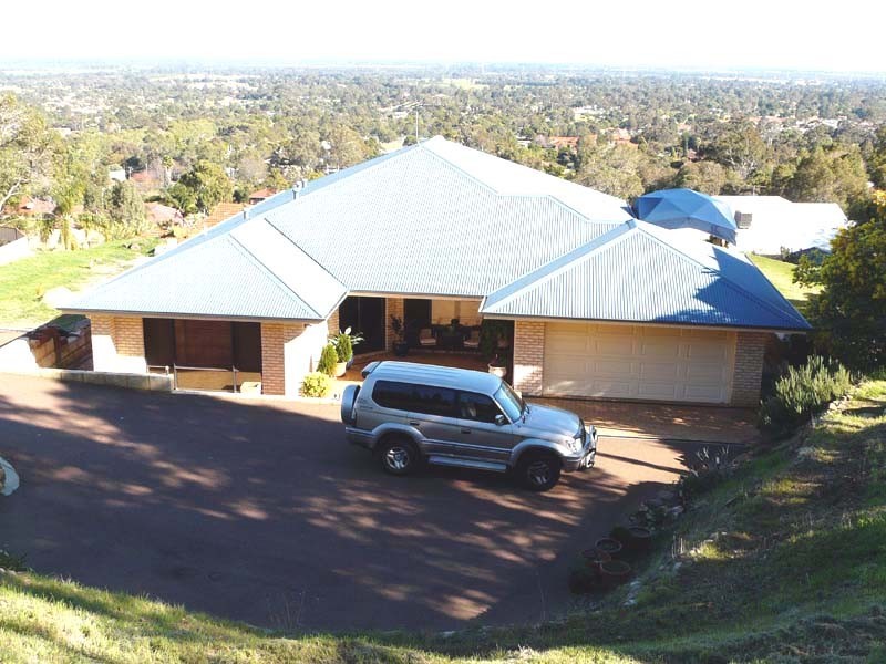 8 Rise Court, Mount Richon WA 6112