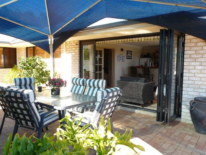 8 Rise Court, Mount Richon WA 6112