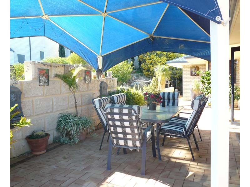 8 Rise Court, Mount Richon WA 6112