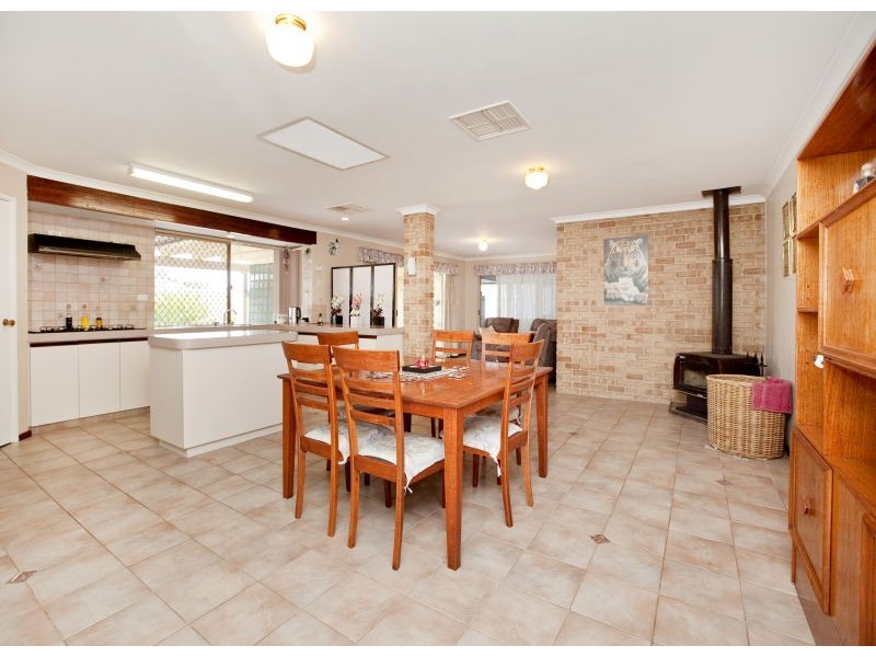 13 Silkwood Way, Beechboro WA 6063