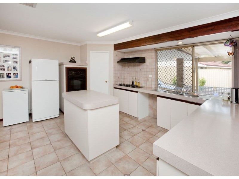 13 Silkwood Way, Beechboro WA 6063