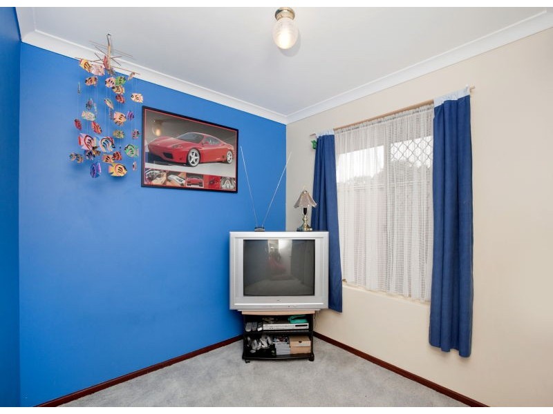 13 Silkwood Way, Beechboro WA 6063
