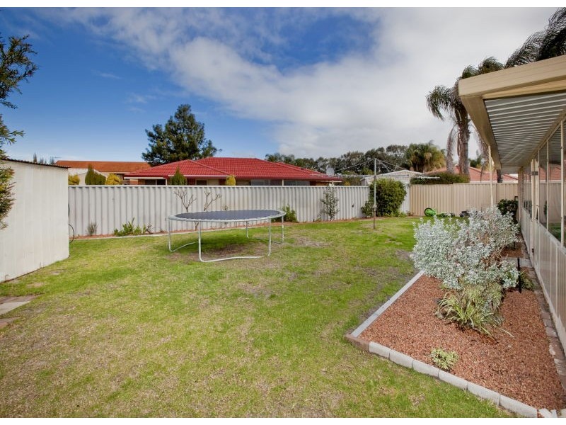 13 Silkwood Way, Beechboro WA 6063