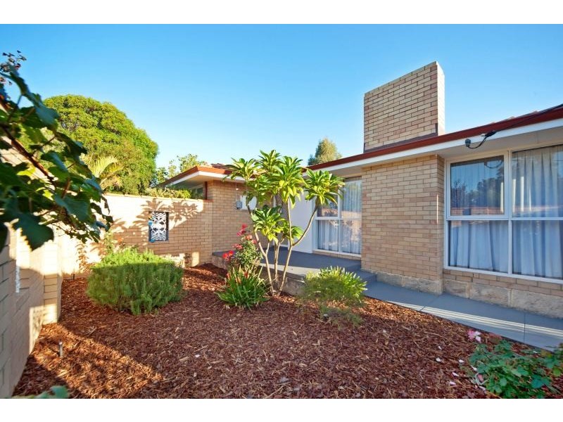 25 Kelton Way, Thornlie WA 6108