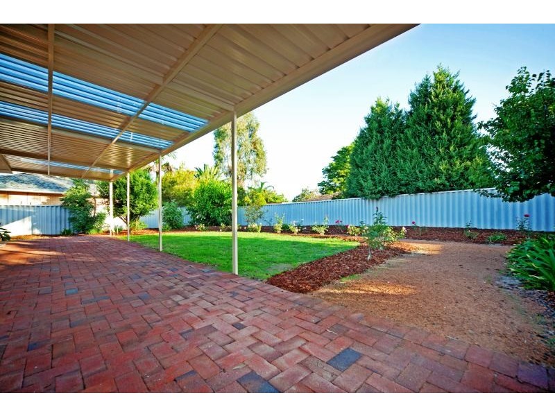 25 Kelton Way, Thornlie WA 6108