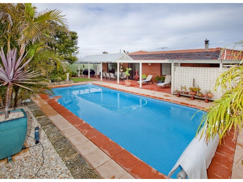 13 Cutter Crescent, Beldon WA 6027