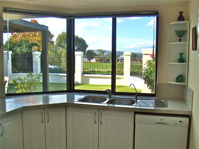 13 Bollinger Close, The Vines WA 6069