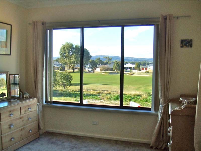 13 Bollinger Close, The Vines WA 6069