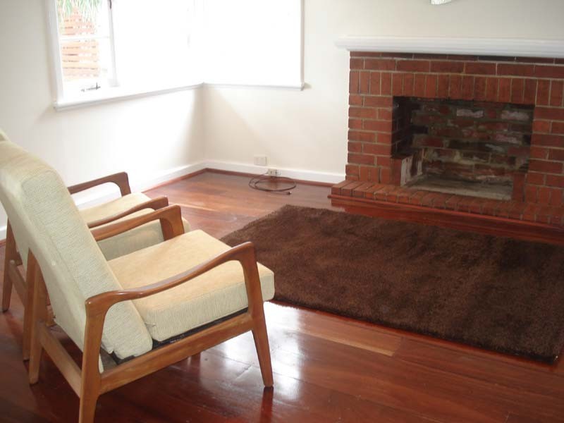 17 Chadwick Street, Hilton WA 6163