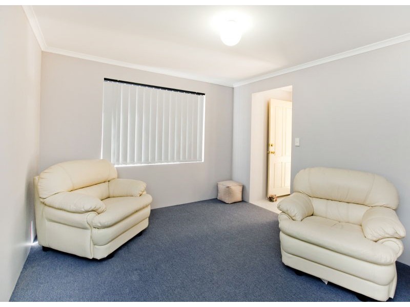 4/9 Sefton Place, Landsdale WA 6065