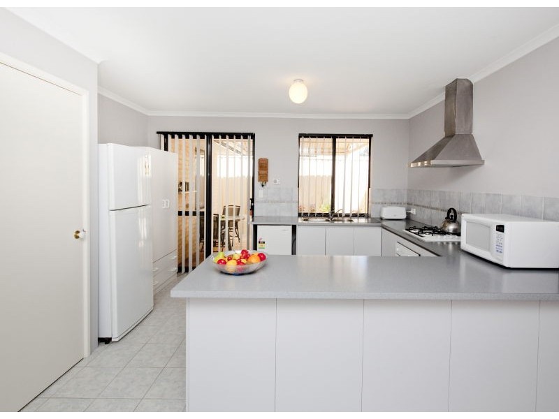 4/9 Sefton Place, Landsdale WA 6065