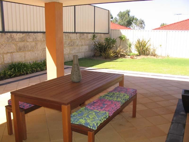 4 Karrivale Court, Pearsall WA 6065