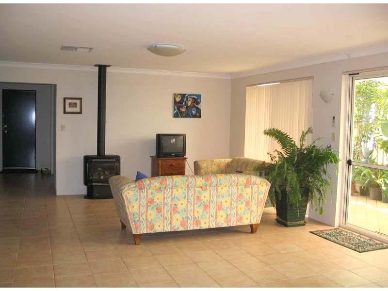 52 Beaumont Parkway, Success WA 6164