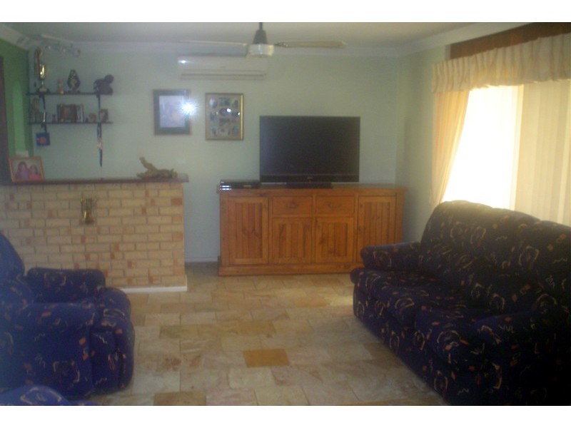 52 Elmore Street, Mount Helena WA 6082