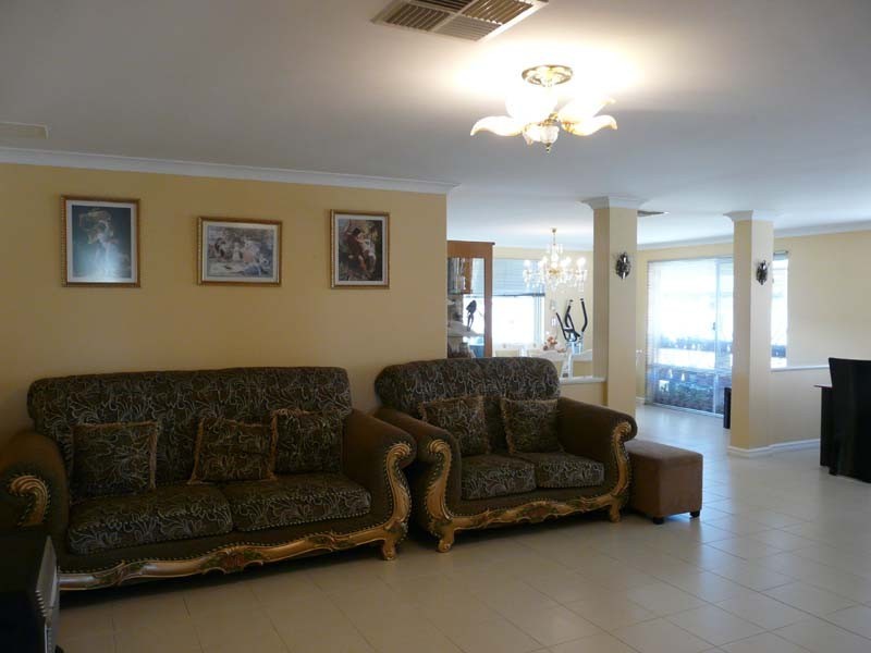 52 Furley Road, Southern River WA 6110