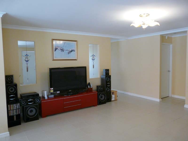 52 Furley Road, Southern River WA 6110