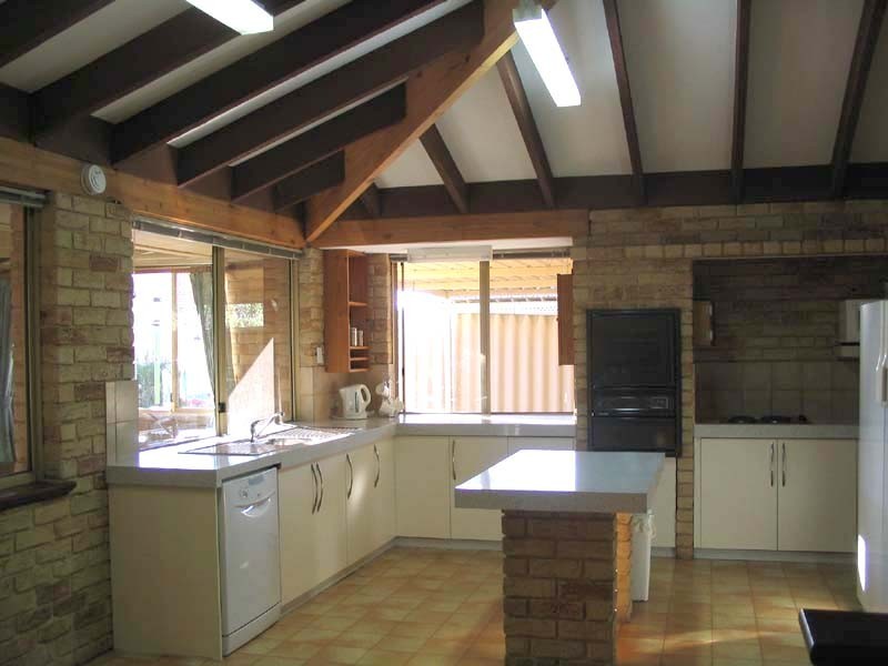 3 Blondell Drive, Munster WA 6166