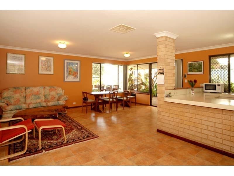 34 Ullapool Road, Mount Pleasant WA 6153