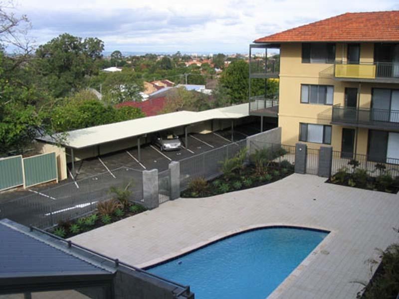 16/42 Kinsella Street, Joondanna WA 6060