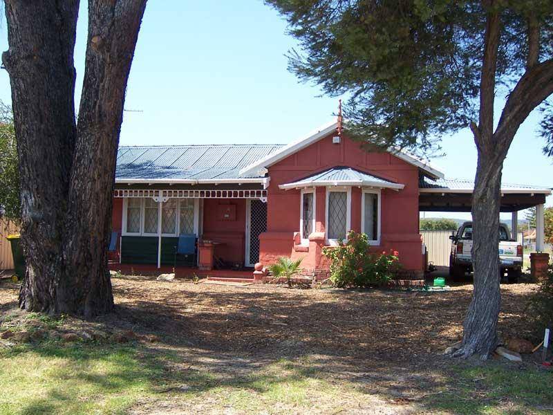 28 Wroxton Street, Midland WA 6056