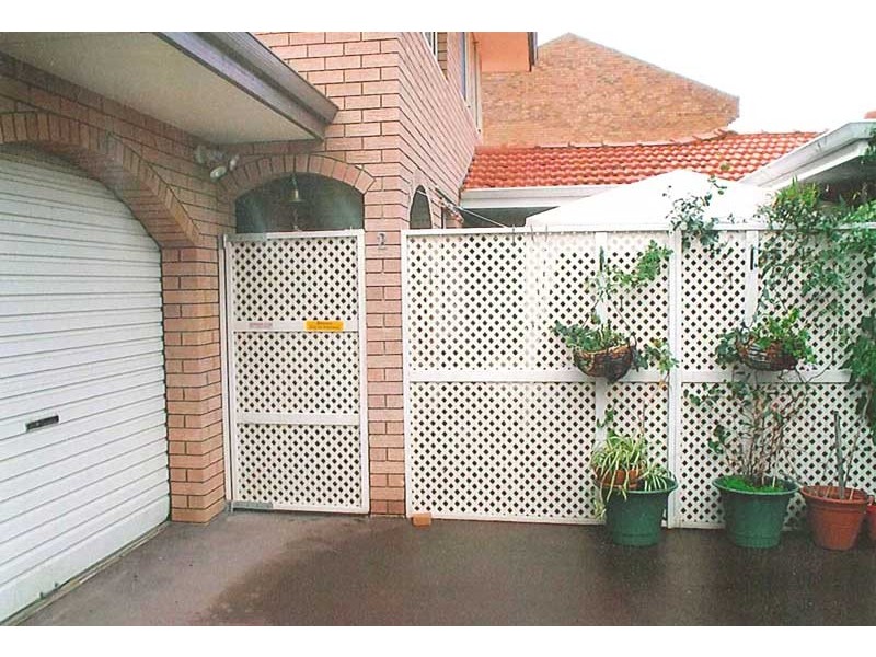 2/8 Norman Street, Fremantle WA 6160