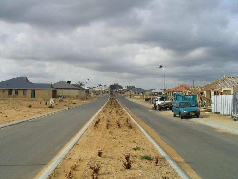 18 Banksiadale Gate, Lakelands WA 6210