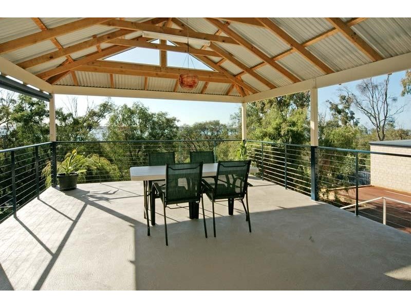 18 Estuary Heights Place, Bouvard WA 6210
