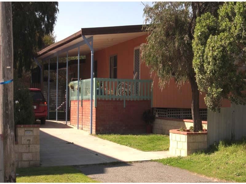 7 Robert Road, Quinns Rocks WA 6030