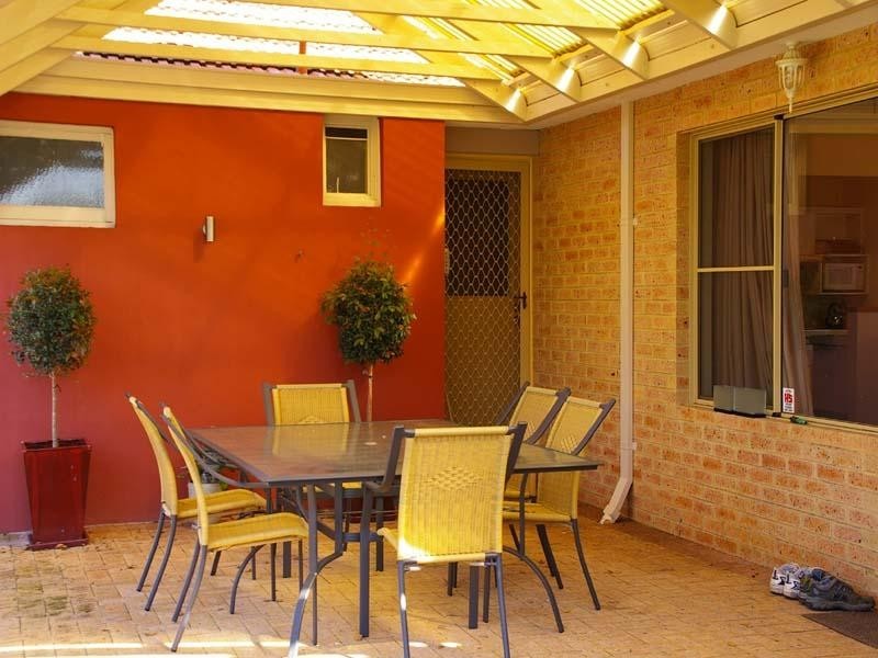 10 Hillary Street, Willagee WA 6156