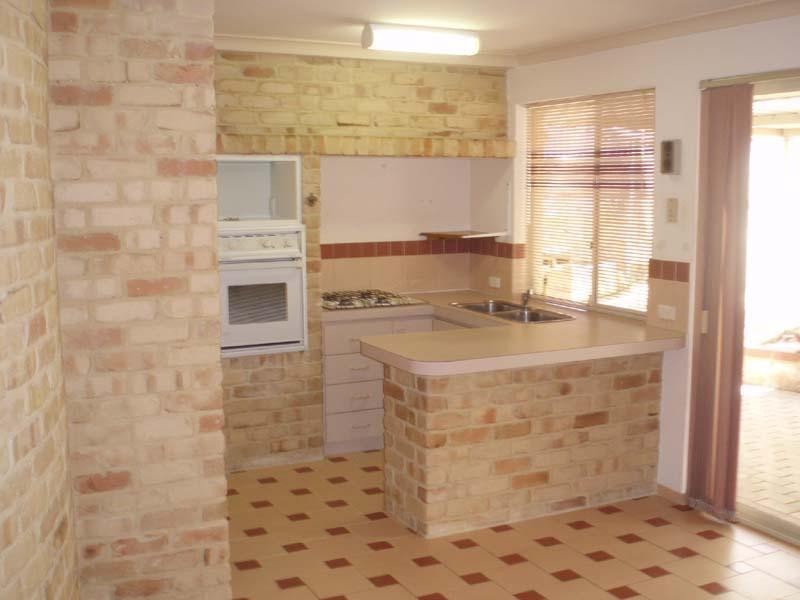 1/10 Galleon Road, Beldon WA 6027