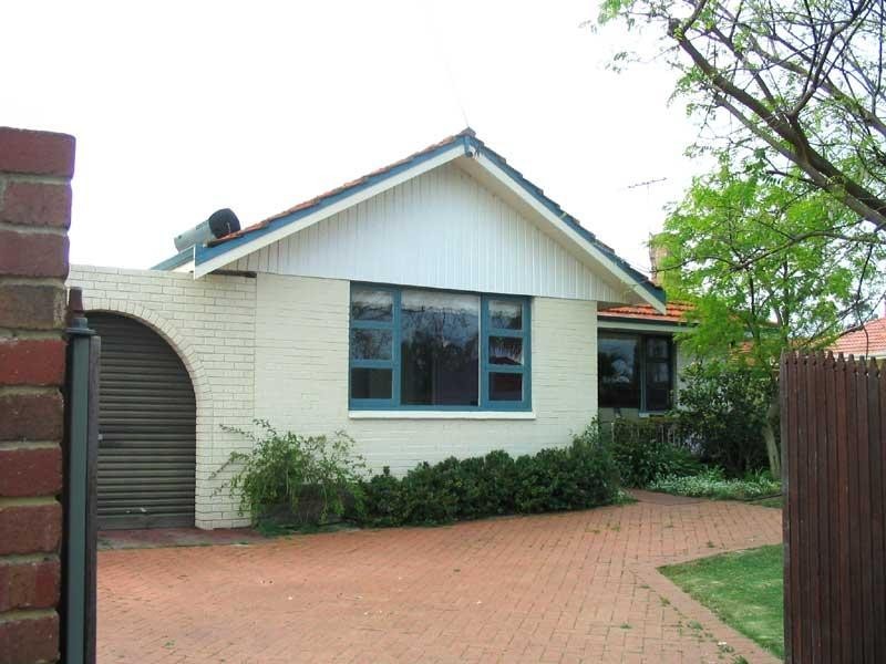 36 North Lake Road, Alfred Cove WA 6154