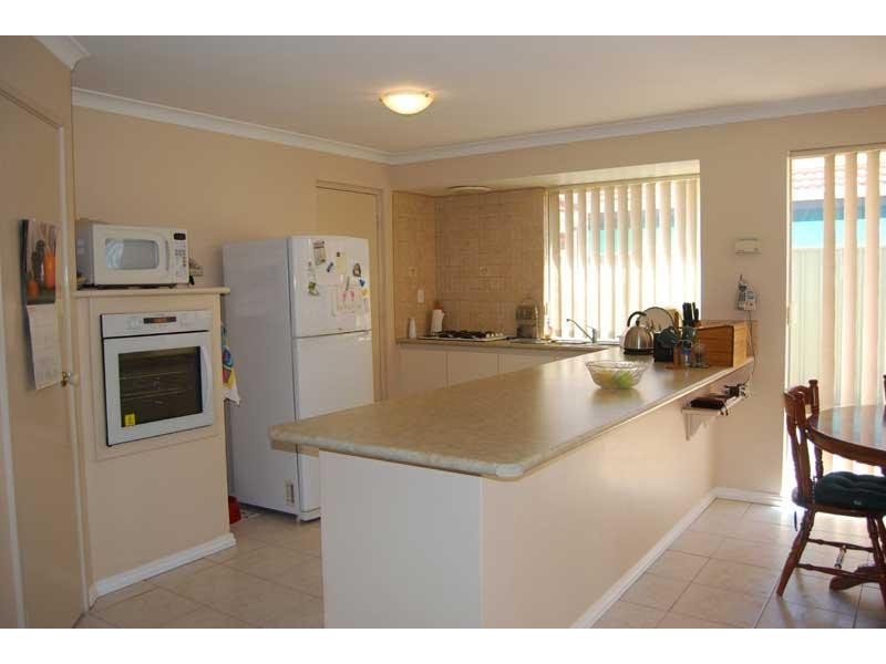 172 Brenchley Drive, Atwell WA 6164