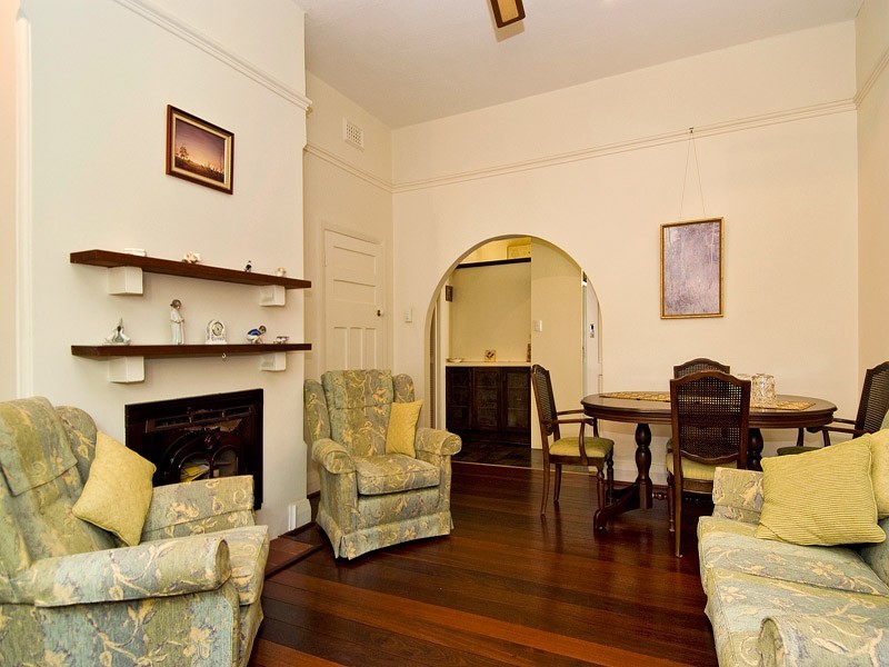 11 Lutey Avenue, Daglish WA 6008