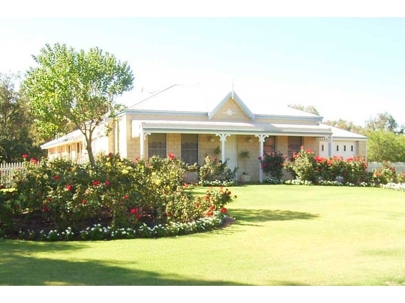 12 Hilarion Elbow, Brookdale WA 6112