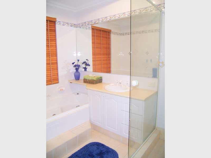 12 Hilarion Elbow, Brookdale WA 6112