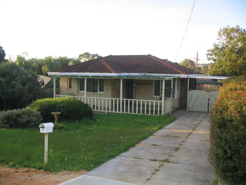 7 Dargin Place, Orelia WA 6167