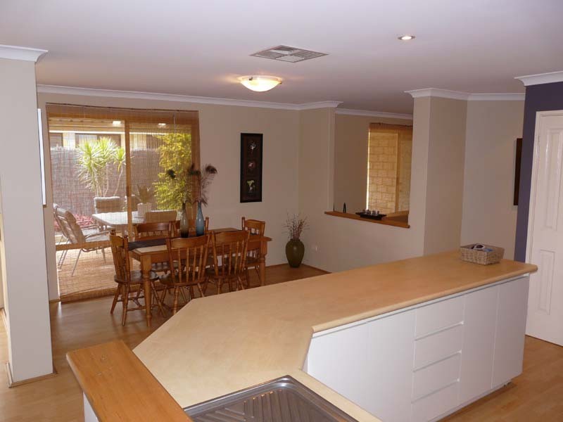 12 Russelia Street, Canning Vale WA 6155