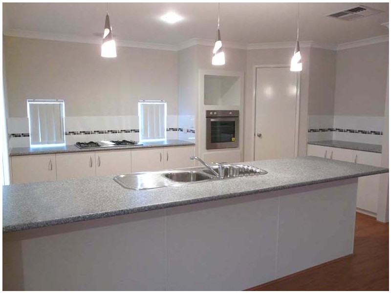 29 St Joseph Fairway, Success WA 6164