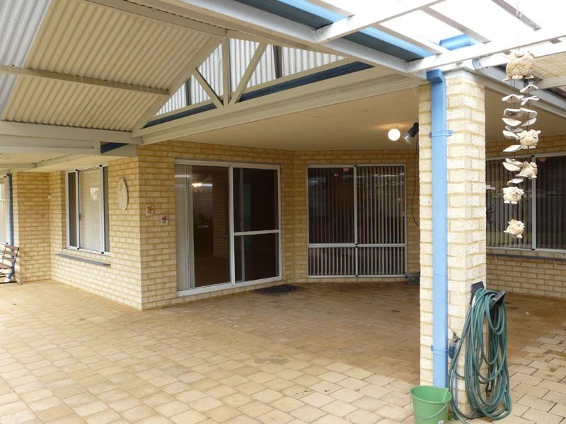 37 Cedar Way, Forrestfield WA 6058