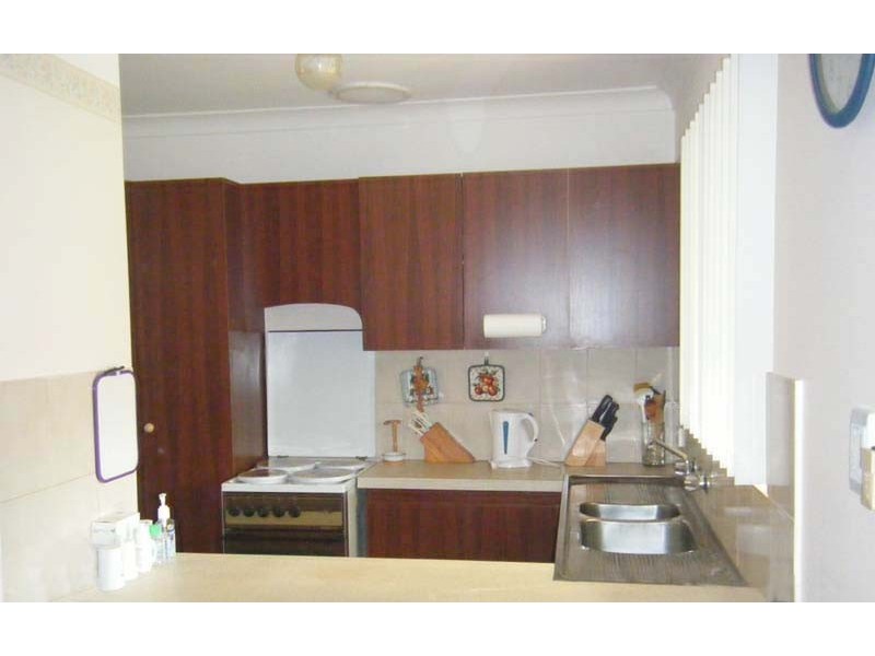 8/66 Moreing Street, Redcliffe WA 6104