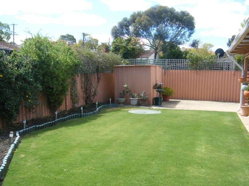 8/66 Moreing Street, Redcliffe WA 6104