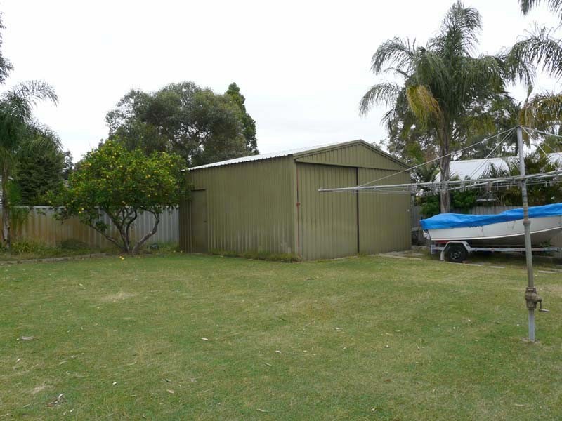 8 Coulson Street, Wilson WA 6107