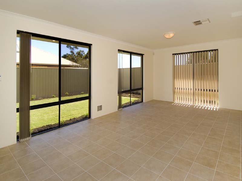 23 Giglia Drive, Sinagra WA 6065
