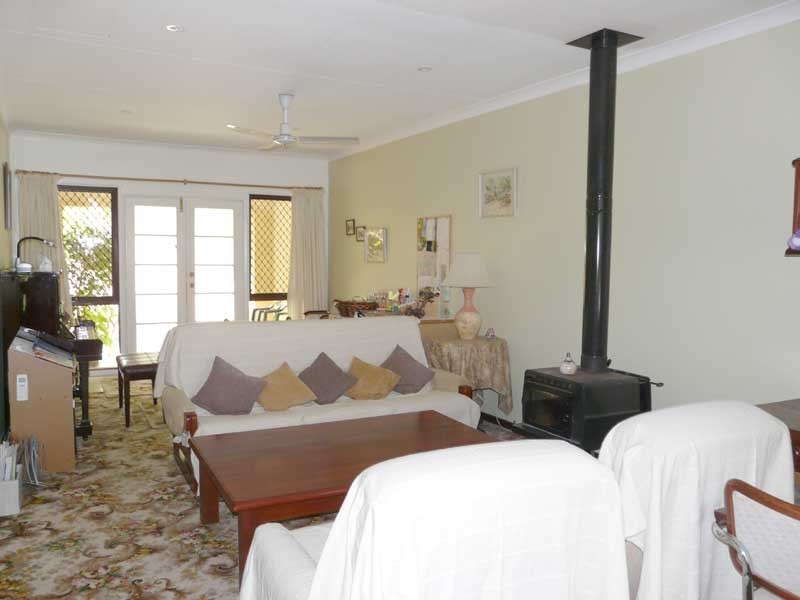 34 Mundaring Weir Rd, Mundaring WA 6073