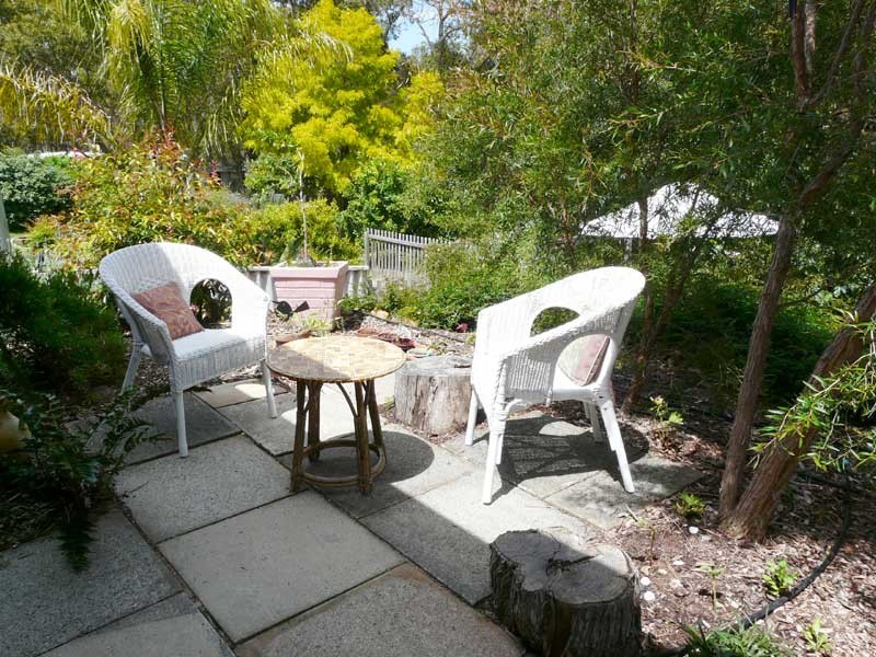 34 Mundaring Weir Rd, Mundaring WA 6073